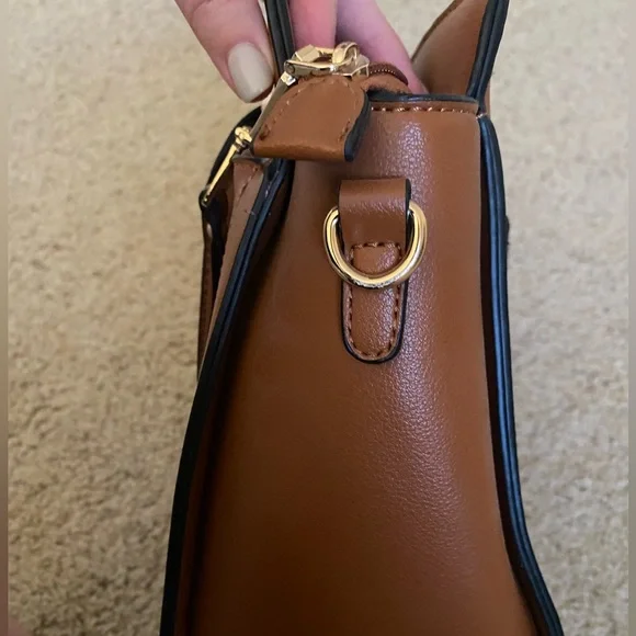 Vegan Tan handbag - Picture 3 of 7